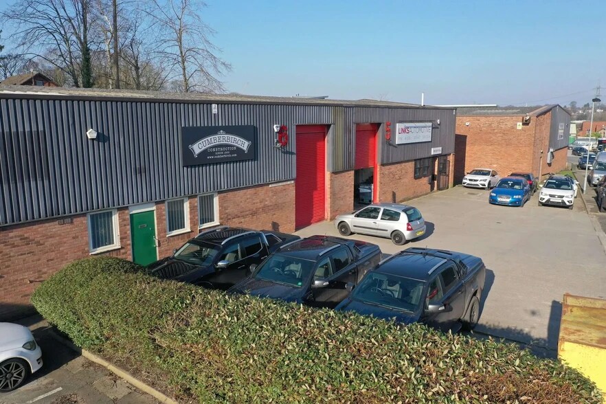 Fence Av, Macclesfield for lease - Primary Photo - Image 1 of 1