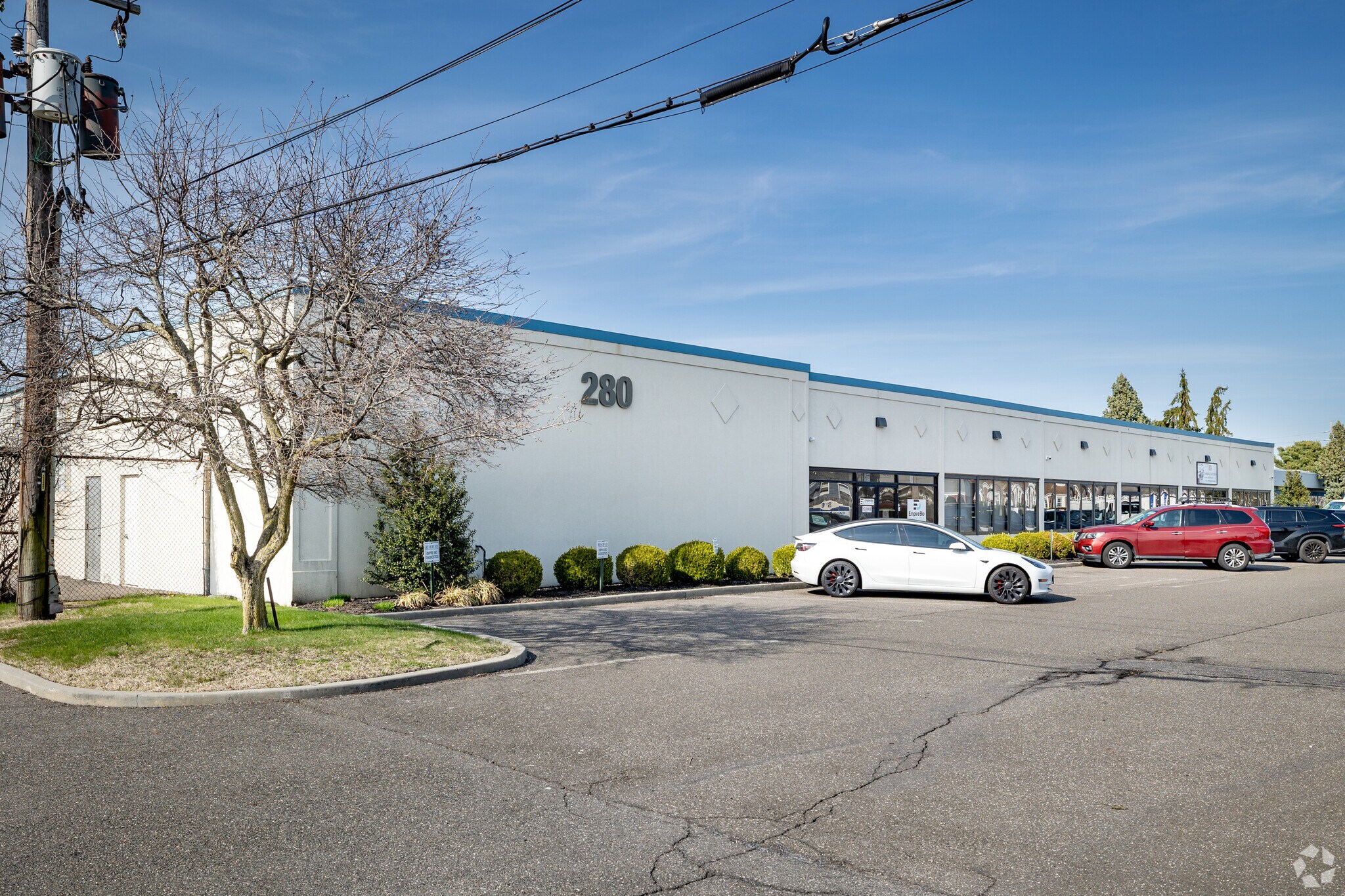 280 Duffy Ave, Hicksville, NY for sale Primary Photo- Image 1 of 1