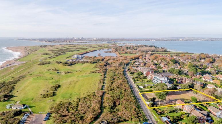 Sea Front, Hayling Island for sale - Primary Photo - Image 1 of 1