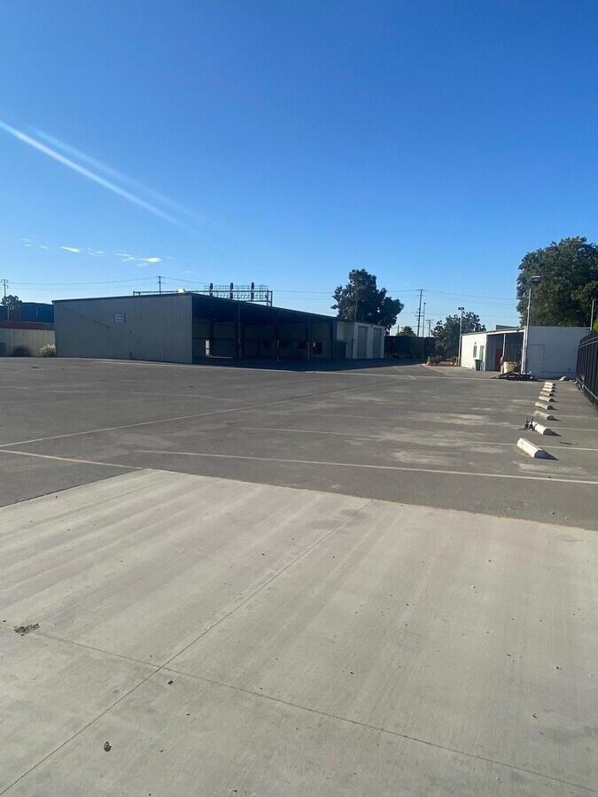 20928 S Lamberton Ave, Carson, CA 90810