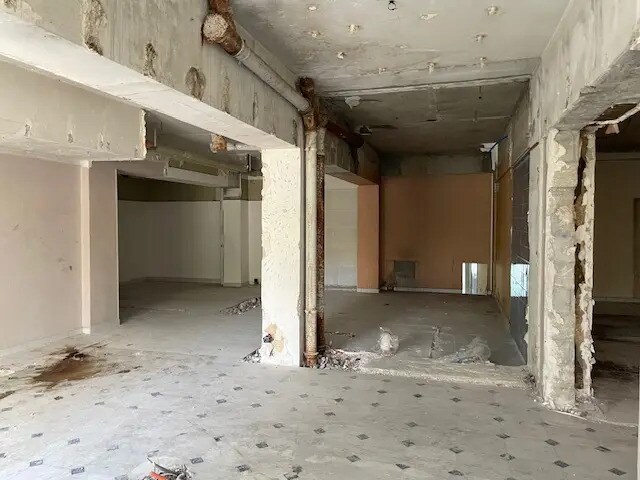 Office in Hyères for sale - Interior Photo - Image 2 of 12