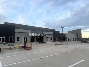 1320 W League City Pky, League City, TX for lease Interior Photo- Image 2 of 18