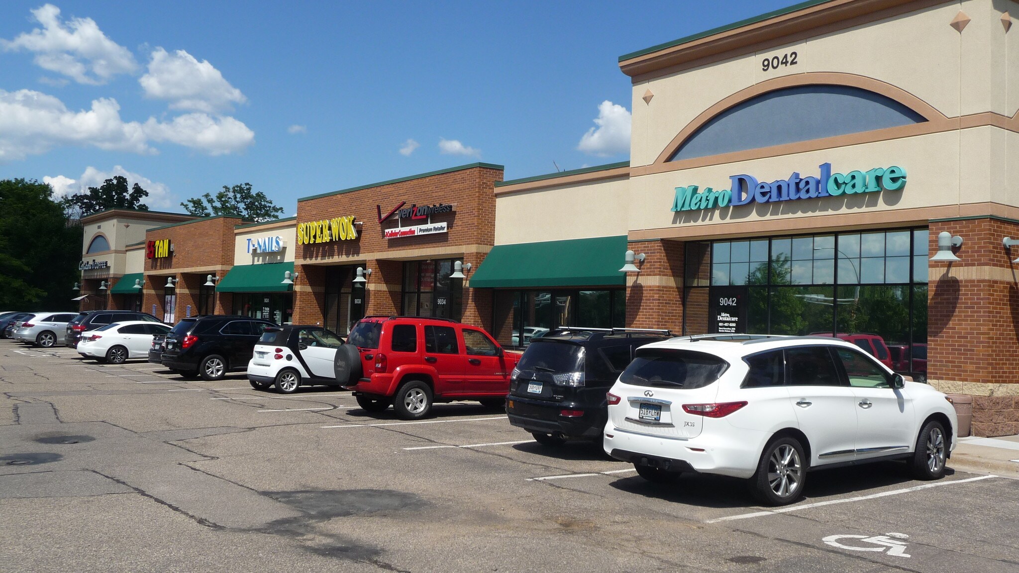 9008-9042 Cahill Ave, Inver Grove Heights, MN for sale Building Photo- Image 1 of 1