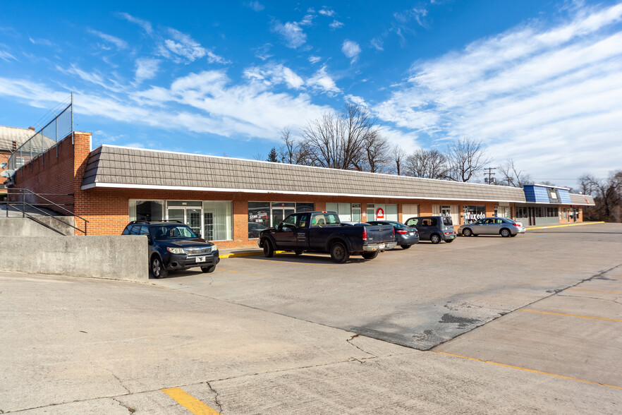 300-320 Wilson St, Martinsburg, WV for sale - Building Photo - Image 1 of 1