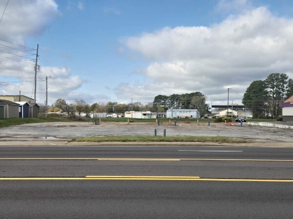 1125 N Locust Ave, Lawrenceburg, TN for sale Other- Image 1 of 5