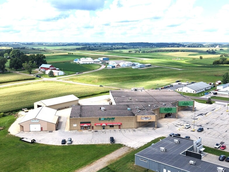 1230 N Main St, Viroqua, WI for sale - Building Photo - Image 1 of 41