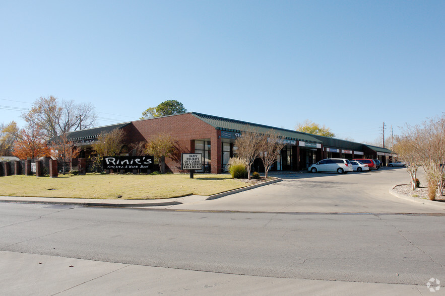 1320 NW Homestead Dr, Lawton, OK for lease - Primary Photo - Image 1 of 23