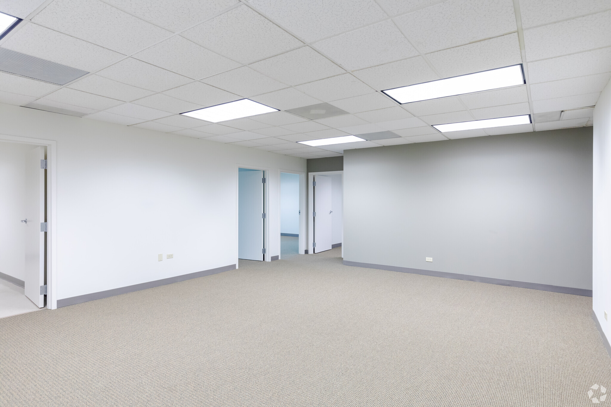 799 Roosevelt Rd, Glen Ellyn, IL for lease Interior Photo- Image 1 of 3