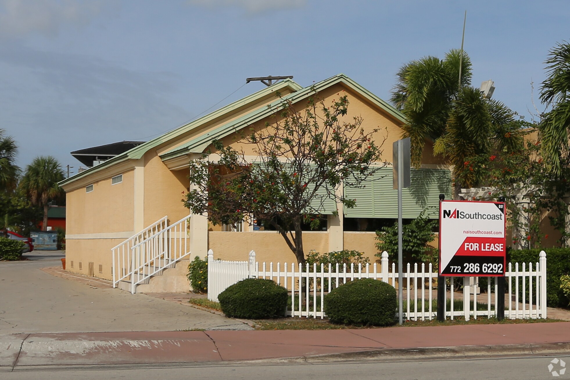 872 S Colorado Ave, Stuart, FL for sale Primary Photo- Image 1 of 1