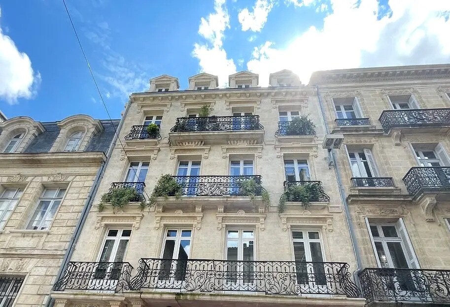 Office in Bordeaux for sale Building Photo- Image 1 of 14