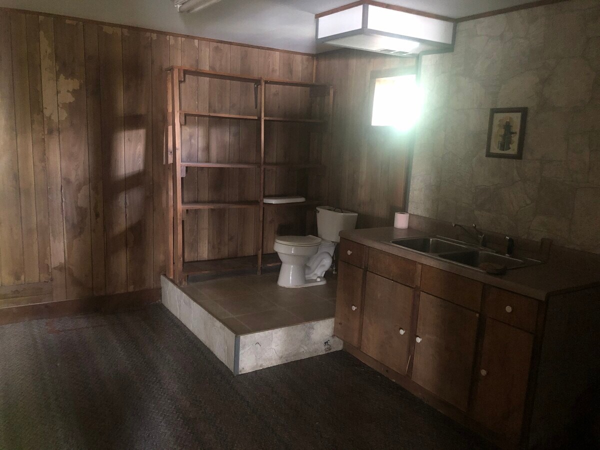 1724 Edgemont Ave, Bristol, TN 37620