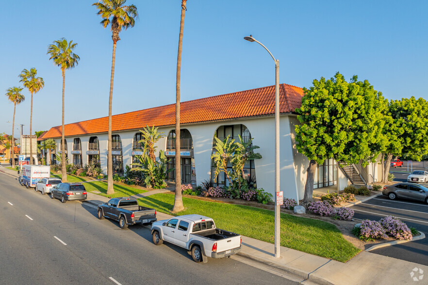 438 E Katella Ave, Orange, CA for sale - Primary Photo - Image 1 of 1