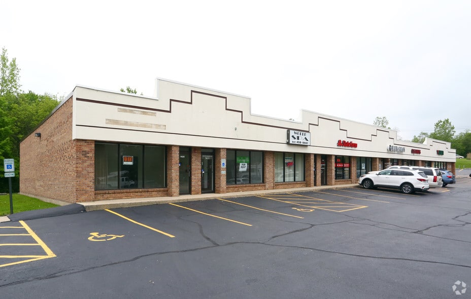 1425-1495 Algonquin Rd, Algonquin, IL for sale - Primary Photo - Image 1 of 1