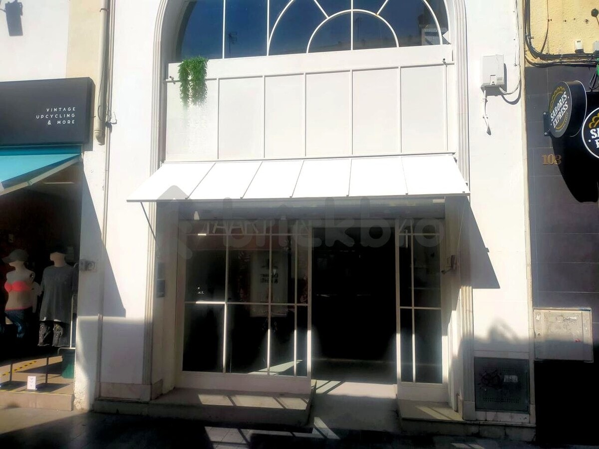 Badalona, BAR 08911 -  -  - Interior Photo - Image 1 of 12