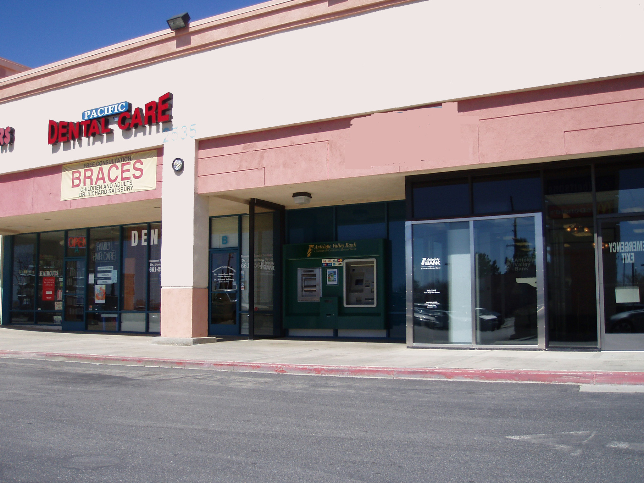 2511-2559 Rosamond Blvd, Rosamond, CA for lease Building Photo- Image 1 of 2