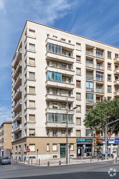 Multifamily in Marseille for sale - Primary Photo - Image 1 of 1