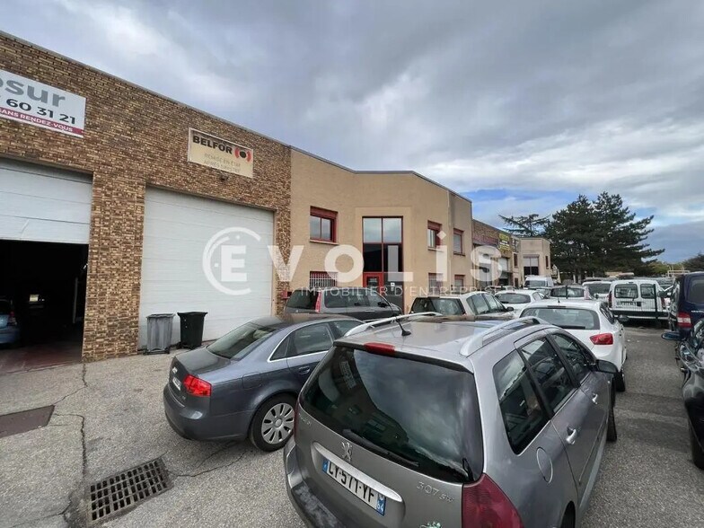 57 Avenue De La République, Vénissieux for lease - Building Photo - Image 2 of 19