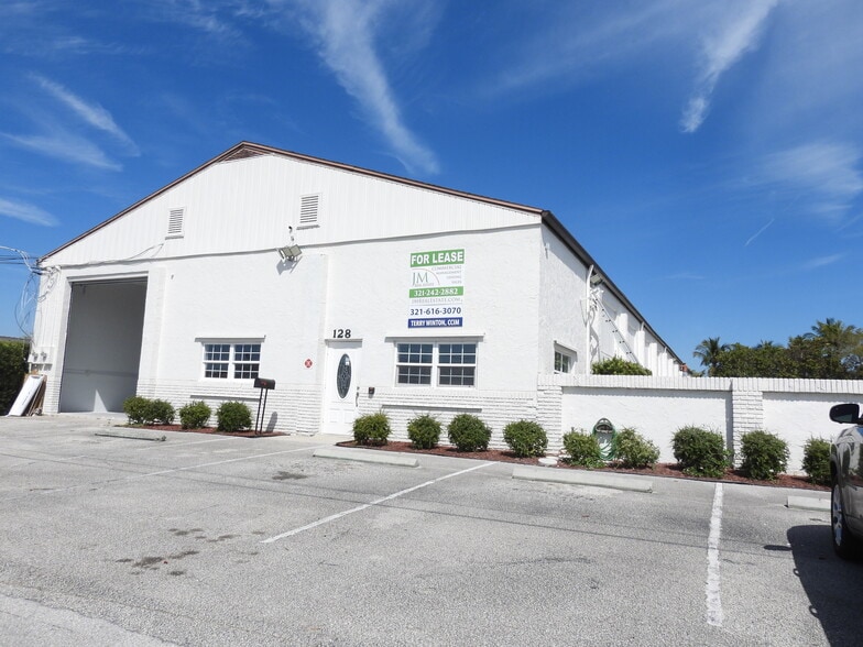 128 Tomahawk Dr, Indian Harbour Beach, FL for sale - Building Photo - Image 2 of 91