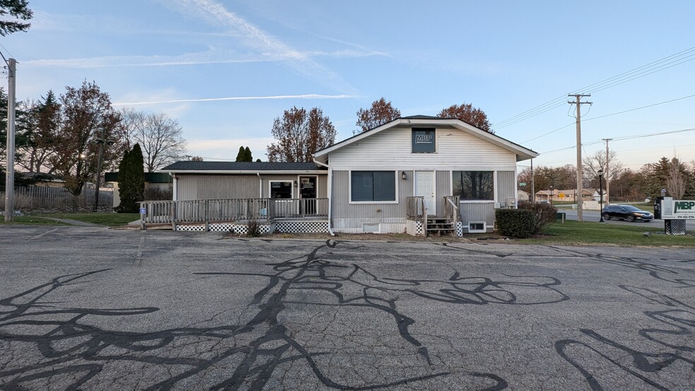 3515 Bremen Hwy, Mishawaka, IN for lease - Building Photo - Image 2 of 10