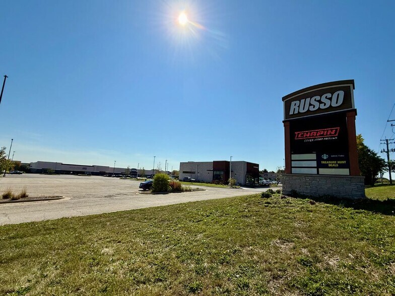 1009 N Randall Rd, Elgin, IL for lease - Primary Photo - Image 1 of 3