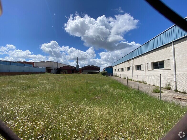 Land in Colmenar Viejo, Madrid for sale - Building Photo - Image 2 of 4