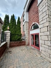 98 Main St, Southington, CT for lease Interior Photo- Image 1 of 4