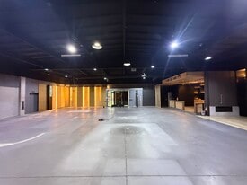 19316-19320 Londelius St, Northridge CA - Warehouse