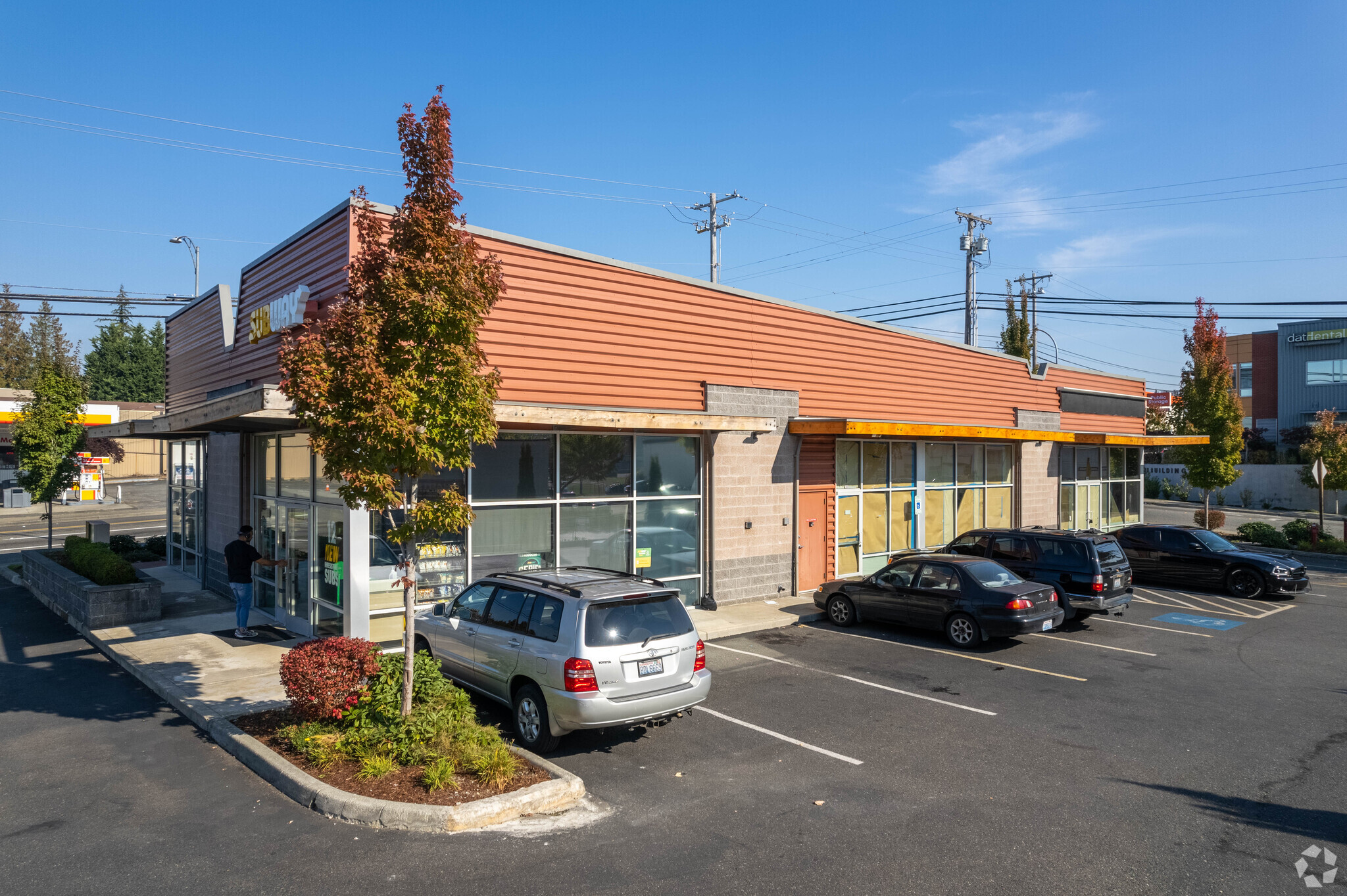 2412 196th St SW, Lynnwood, WA for sale Primary Photo- Image 1 of 1