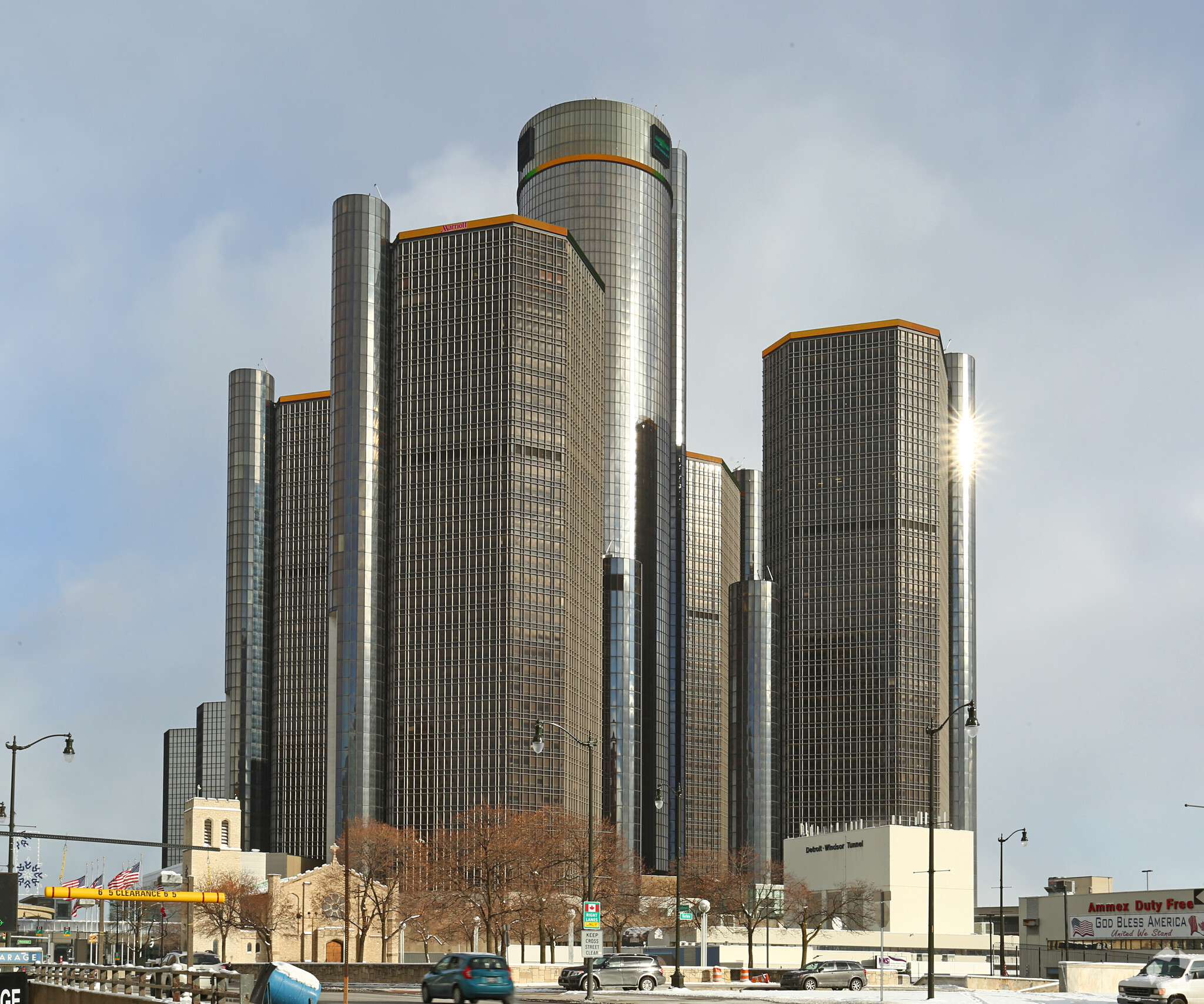 100 Renaissance Ctr, Detroit, MI 48243 - Renaissance Center Tower 100 ...