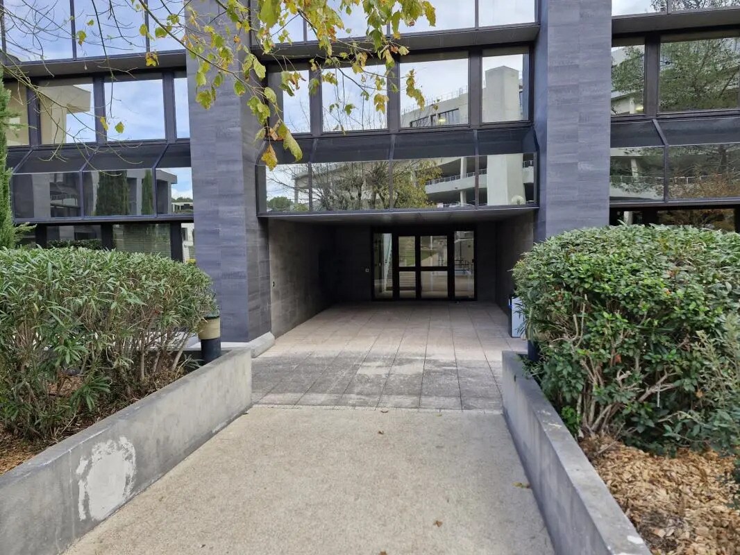 Office in SOPHIA ANTIPOLIS for lease Building Photo- Image 1 of 8