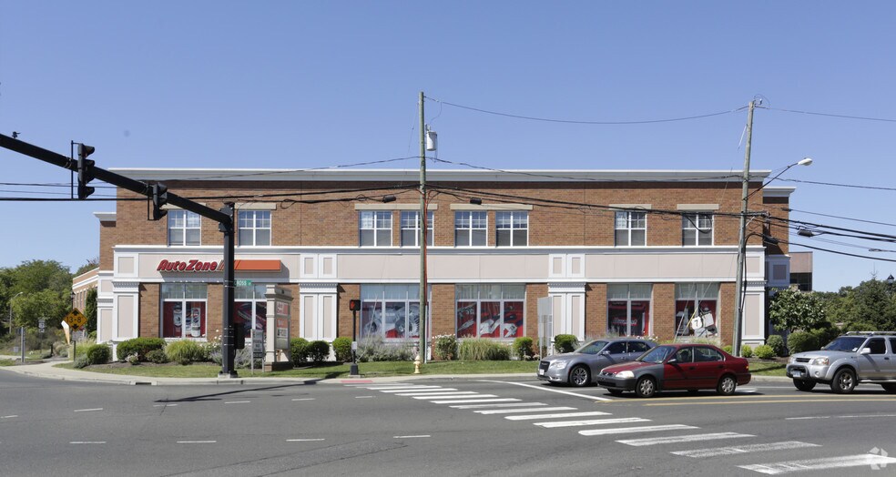 50 Cross St, Norwalk, CT for lease - Building Photo - Image 2 of 5