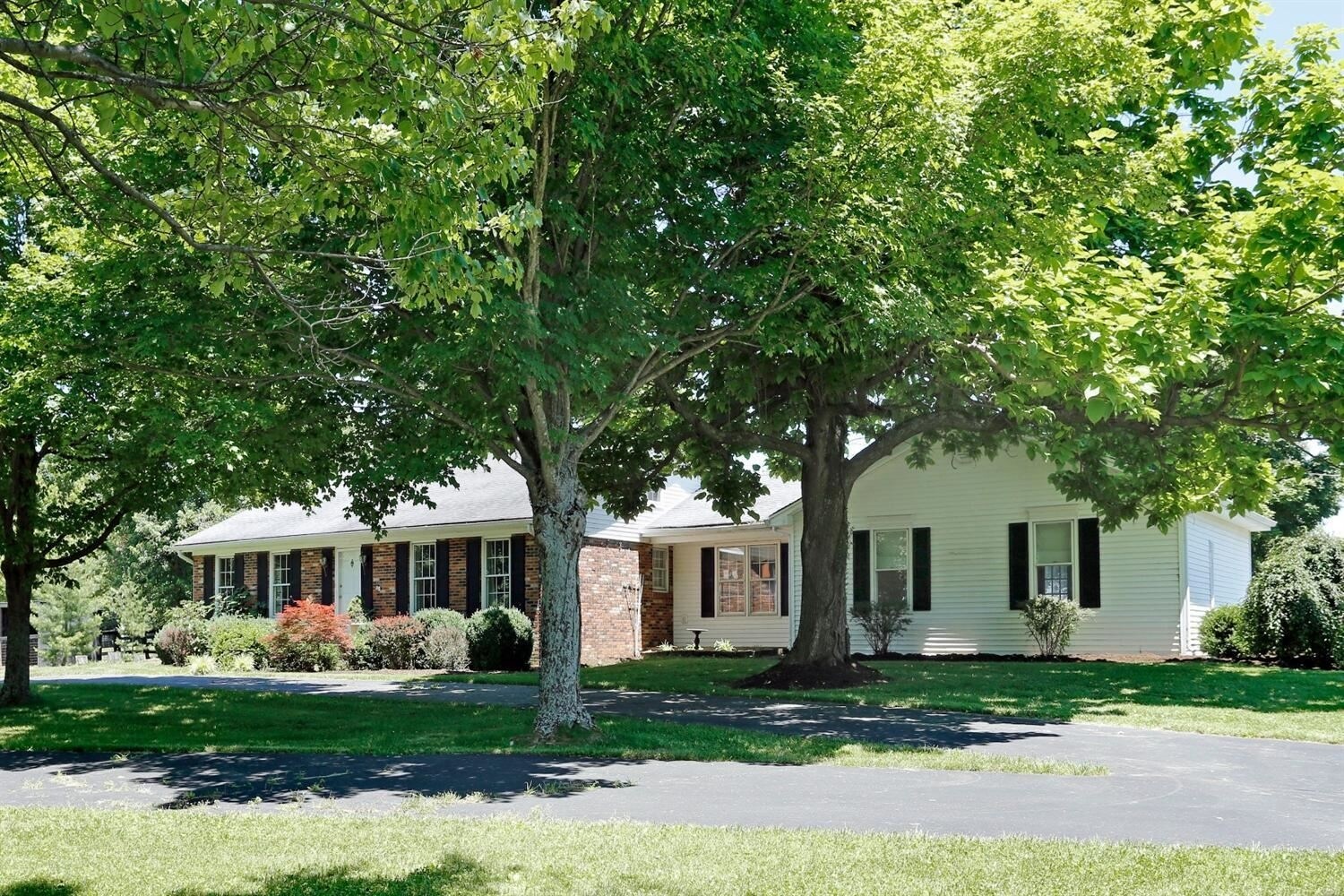 7240 Russell Cave Rd, Lexington, KY for sale Building Photo- Image 1 of 1