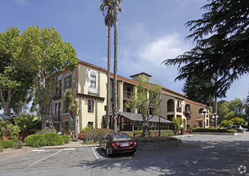 555 Soquel Ave, Santa Cruz, CA 95062 Restaurant