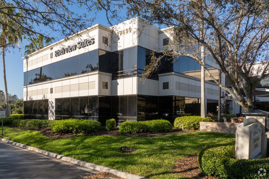 27300 Riverview Center Blvd, Bonita Springs, FL for lease - Building Photo - Image 2 of 4