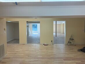 62 Glen Cove Rd, Roslyn Heights, NY for lease Building Photo- Image 2 of 6