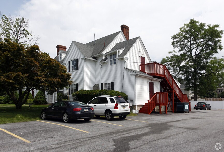 3400 Garrett Rd, Drexel Hill, PA 19026