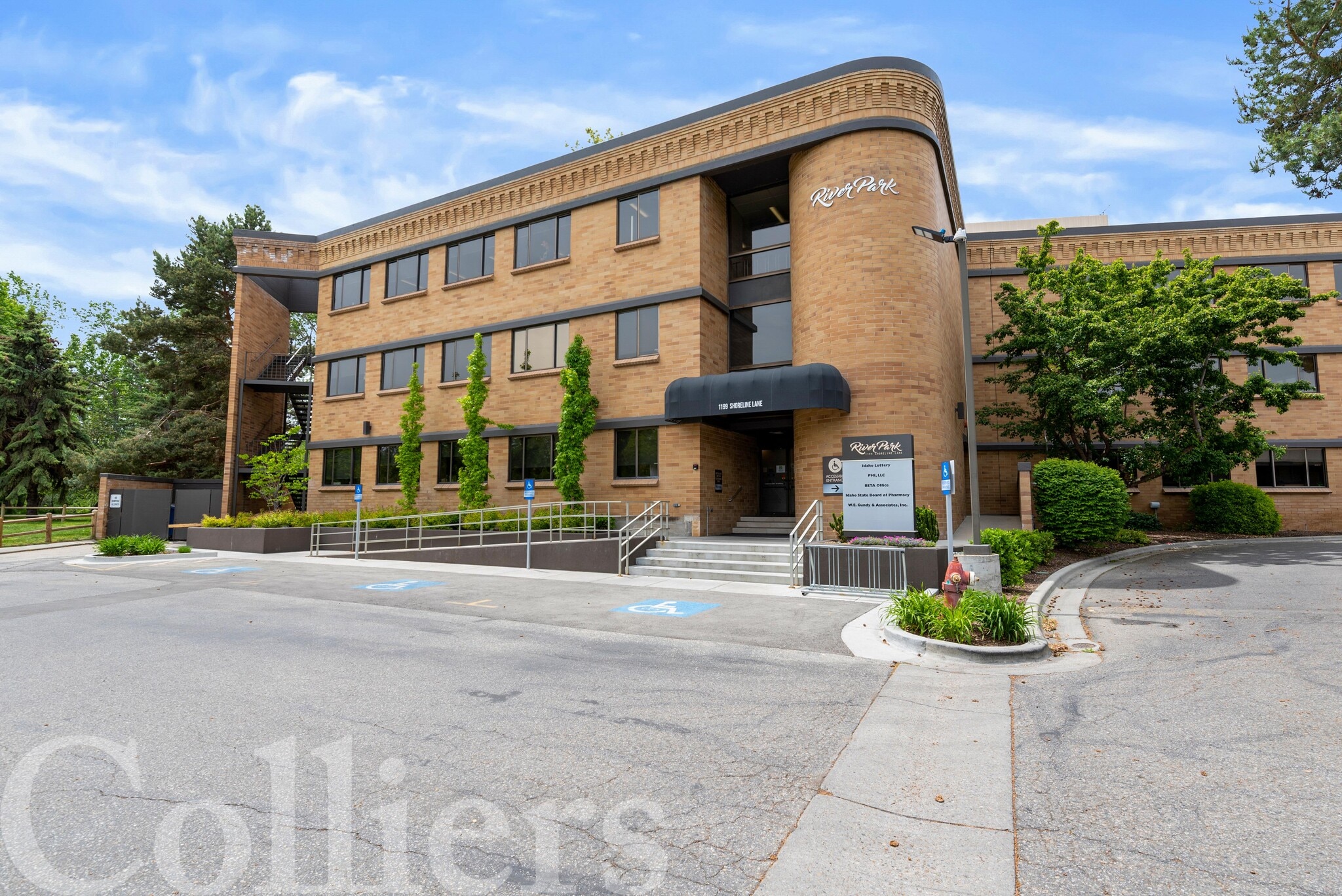 1199 Shoreline Dr, Boise, ID for lease Building Photo- Image 1 of 9