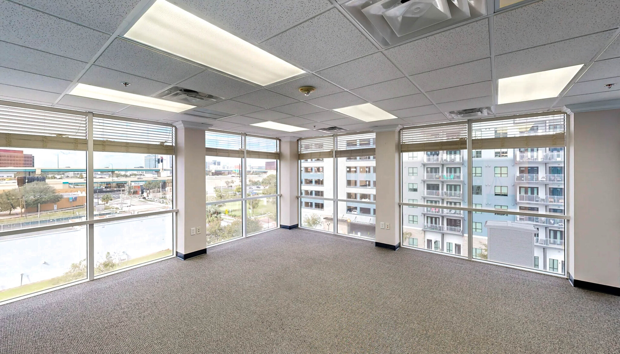 250 N Orange Ave, Orlando, FL for lease Interior Photo- Image 1 of 5