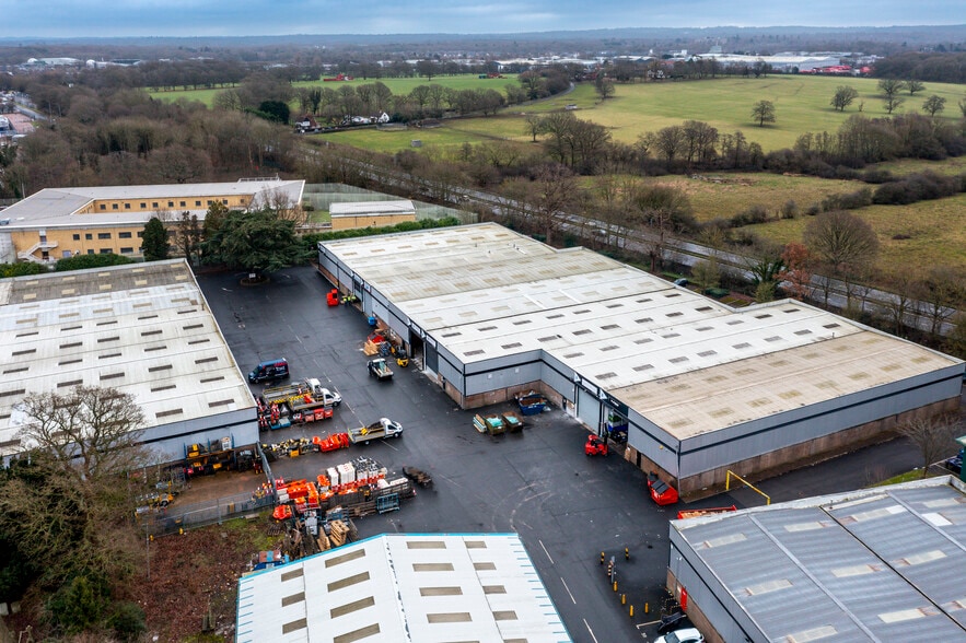 Church Rd, Lowfield Heath for lease - Building Photo - Image 1 of 11