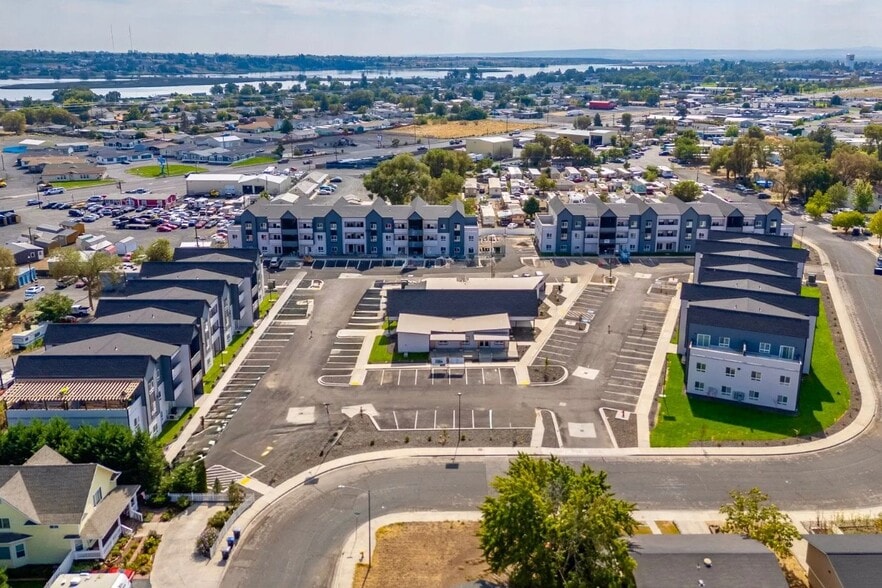1701 Crouse st, Moses Lake, WA for sale - Building Photo - Image 1 of 6