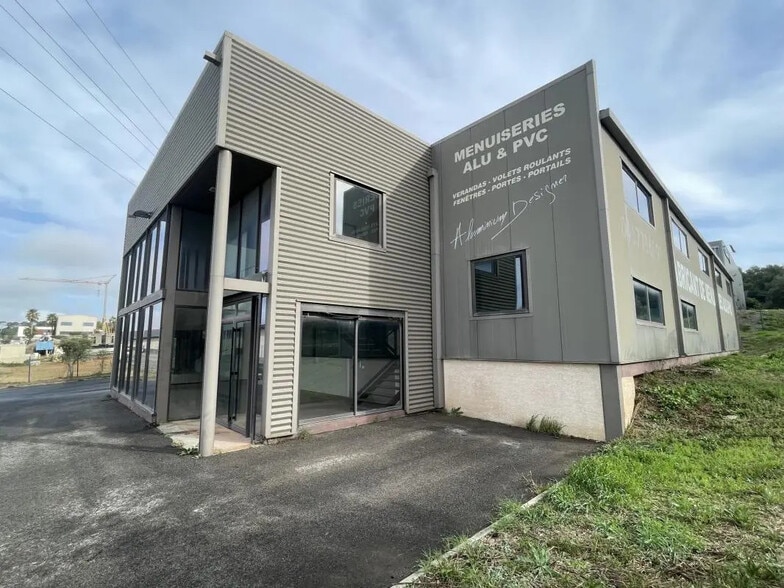 Flex in Frontignan for lease - Building Photo - Image 3 of 11