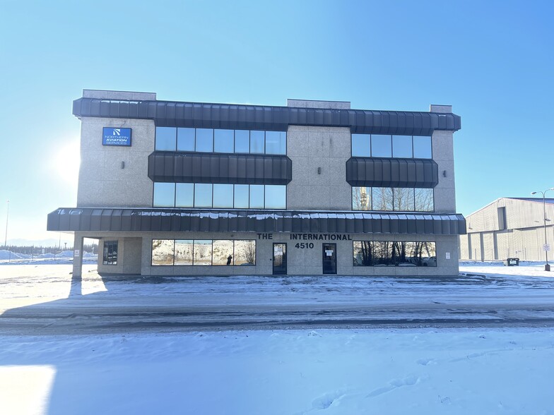 4510 Old International Airport Rd, Anchorage, AK for lease - Building Photo - Image 2 of 11