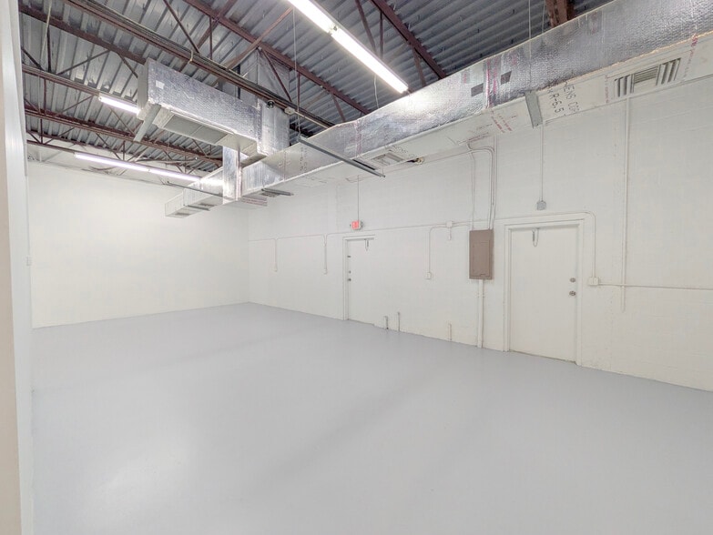 6600 Georgia Ave, West Palm Beach, FL for lease - Building Photo - Image 2 of 11