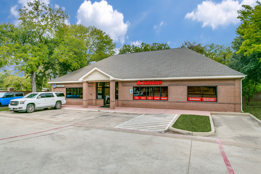 202 W Sandy Lake Rd, Coppell, TX for lease - Building Photo - Image 1 of 13