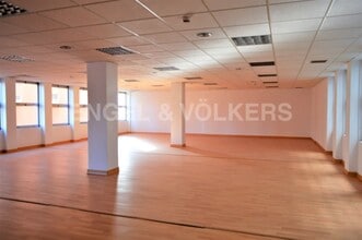 Office in Barcelona, Barcelona for lease Interior Photo- Image 2 of 3