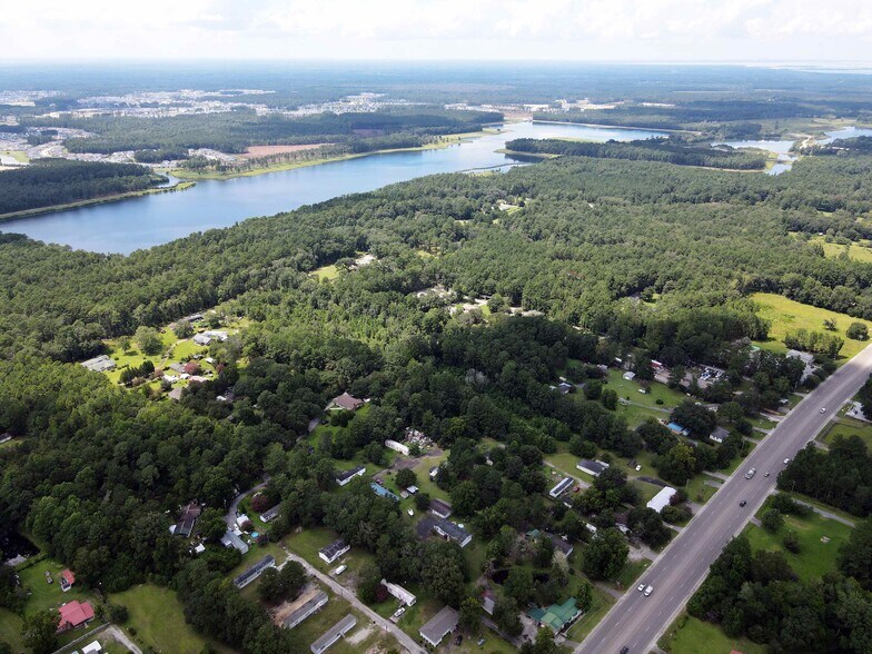 2125 S Live Oak Dr, Moncks Corner, SC for sale - Primary Photo - Image 1 of 1