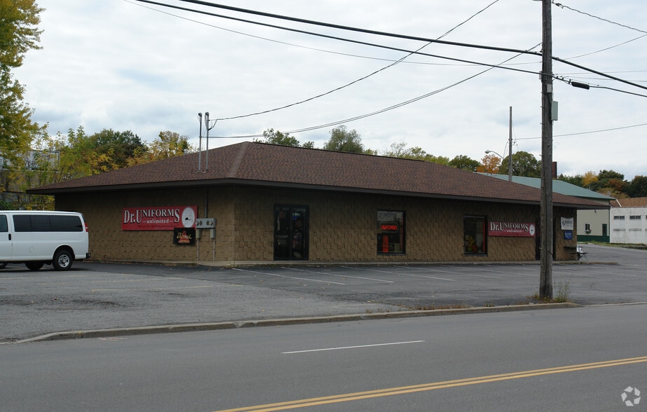 1311 Oriskany St, Utica, NY for lease - Building Photo - Image 1 of 2