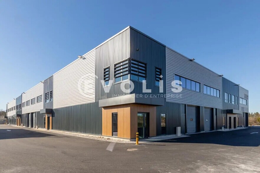 Flex in Vedène for lease - Building Photo - Image 1 of 10