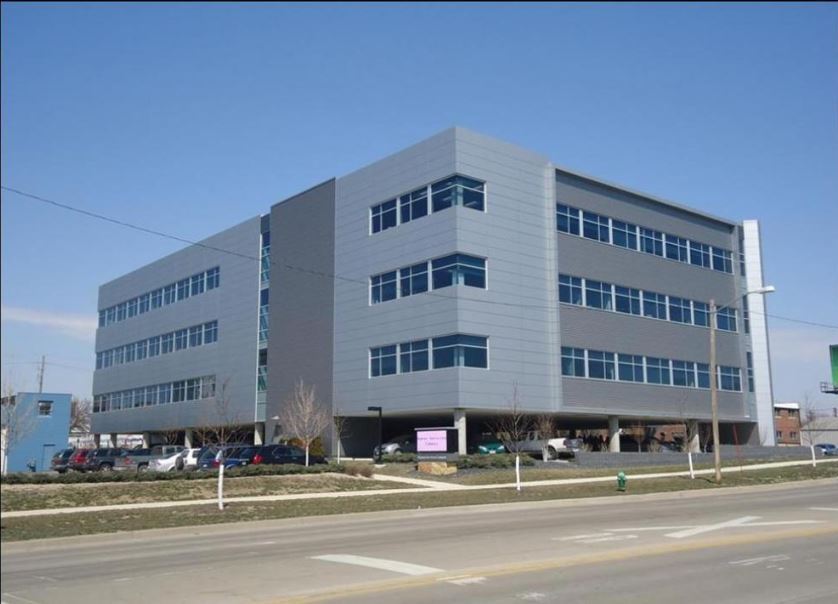 317 7th Ave SE, Cedar Rapids, IA for sale Primary Photo- Image 1 of 1