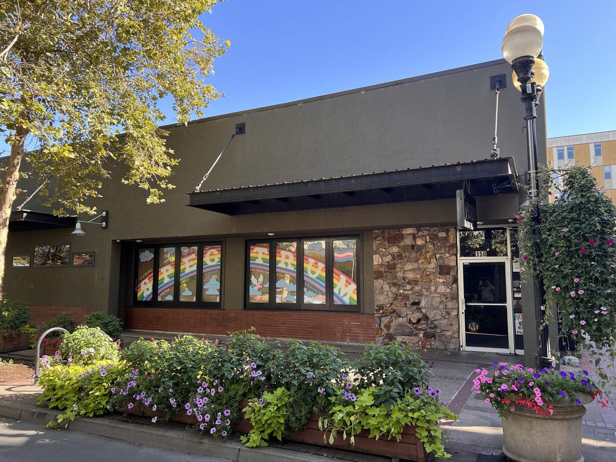 106-150 W Broadway Ave, Eugene, OR for sale Building Photo- Image 1 of 1